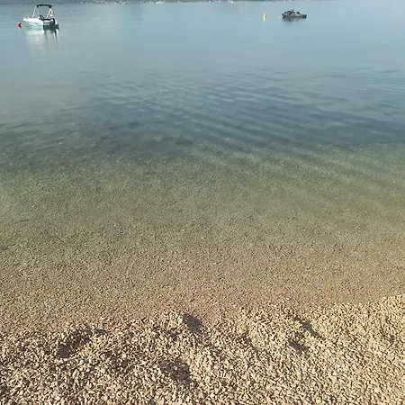 アパート Zora Sukošan